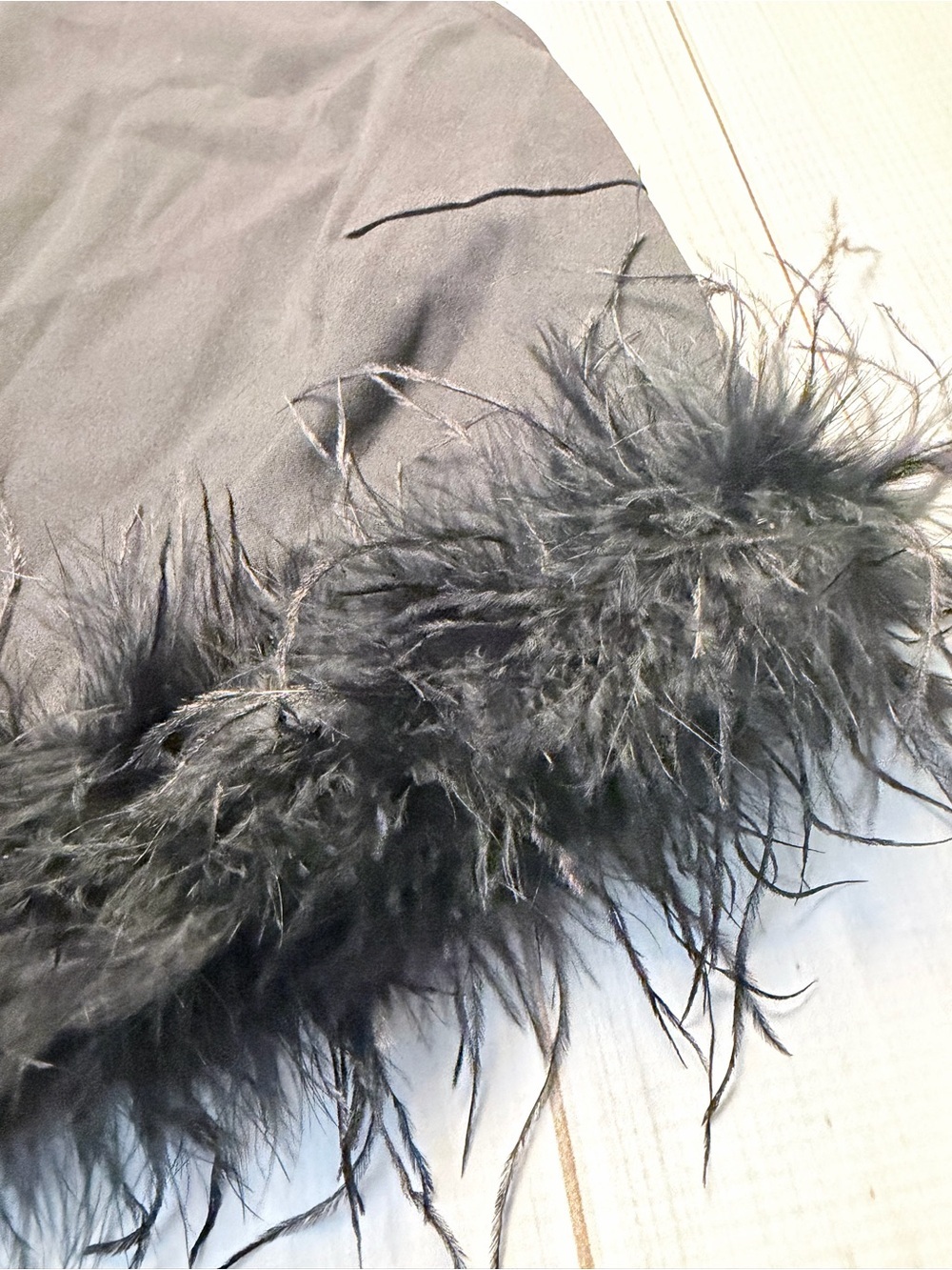 Le Lis Black Feather-Trim Crop Top - Picture 3 of 9